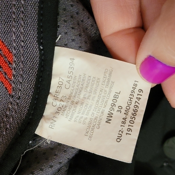 𝅺WRANGLER nylon boys/teens shorts navy size 30 waist - Picture 6 of 8